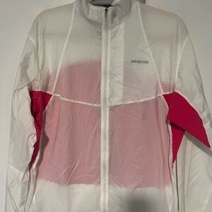 Patagonia Women's White and Pink Ski Jacket